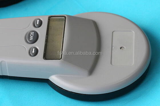 Pet identification device portable microchip scanner operating at frequency 125khz 1342khz for pet RFID scanning