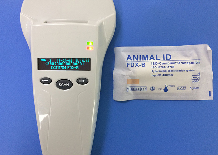 Durable RFID Microchip Pet Scanner , USB / Bluetooth Animal Chip Reader