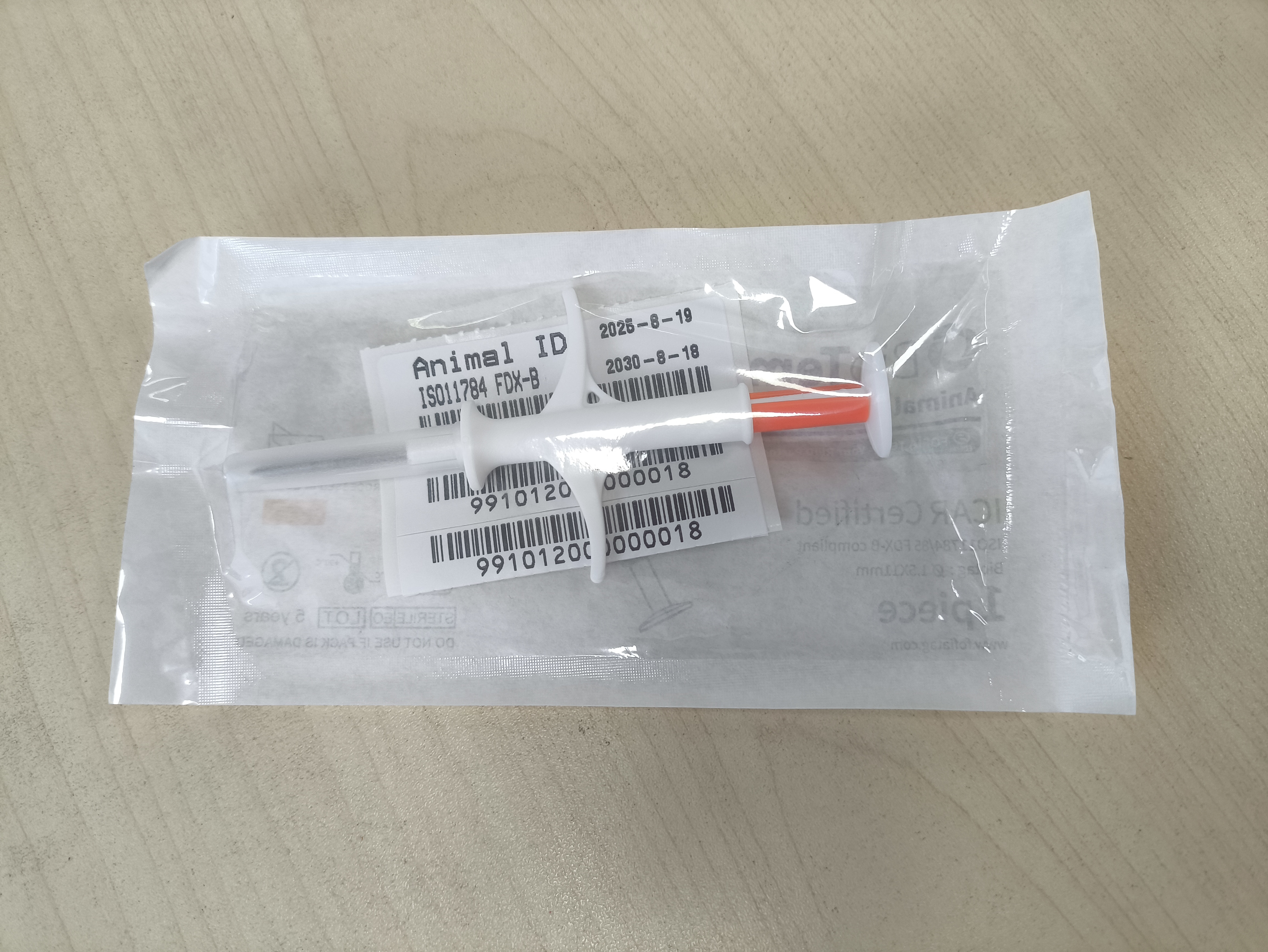ISO Pet ID Chip with Temperature Sensing & 20+ Years Validity